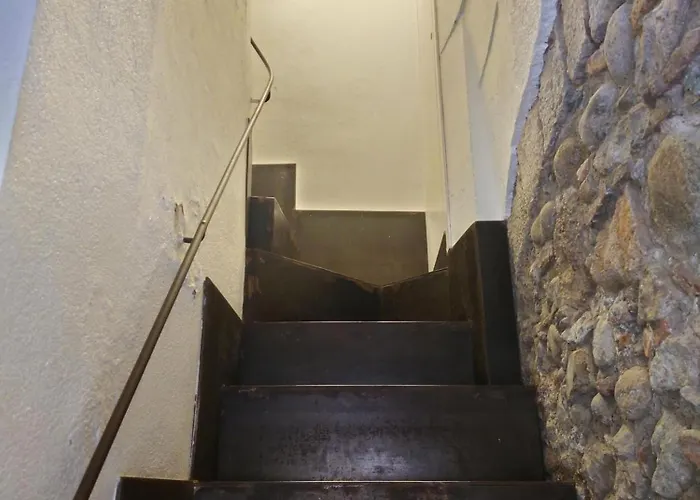 Bravissimo Calderers El Llop, With River Views * Girona