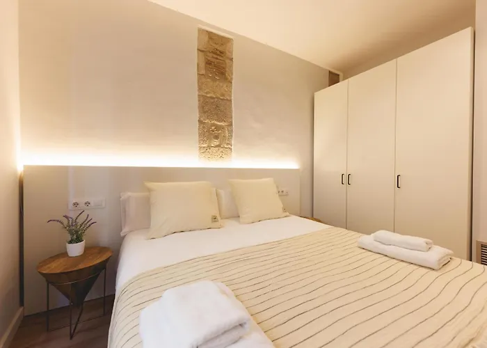 Bravissimo Calderers El Llop, With River Views Appartamento